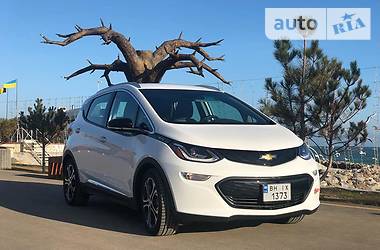 Хетчбек Chevrolet Bolt EV 2017 в 