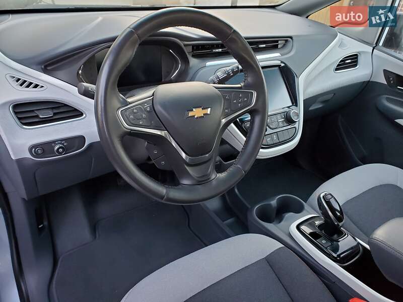 Хэтчбек Chevrolet Bolt EV 2017 в Бердичеве фото 6 Хэтчбек Chevrolet Bolt EV 2017 в Бердичеве
