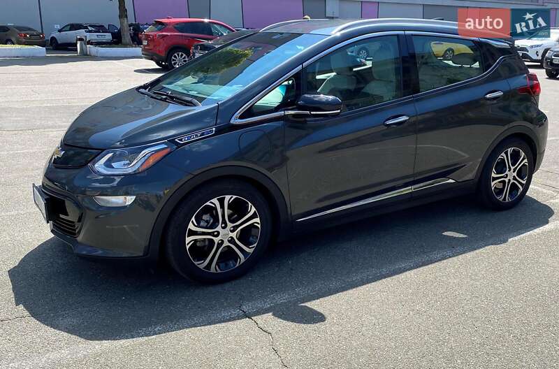 Хэтчбек Chevrolet Bolt EV 2017 в Киеве