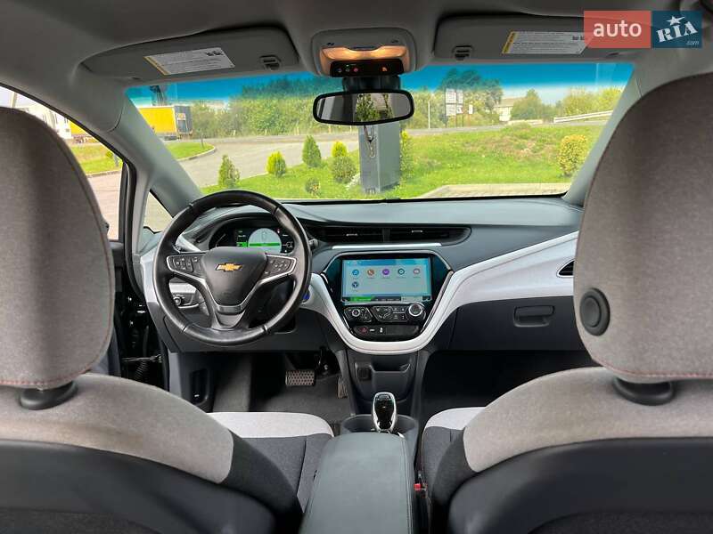 Хэтчбек Chevrolet Bolt EV 2018 в Стрые