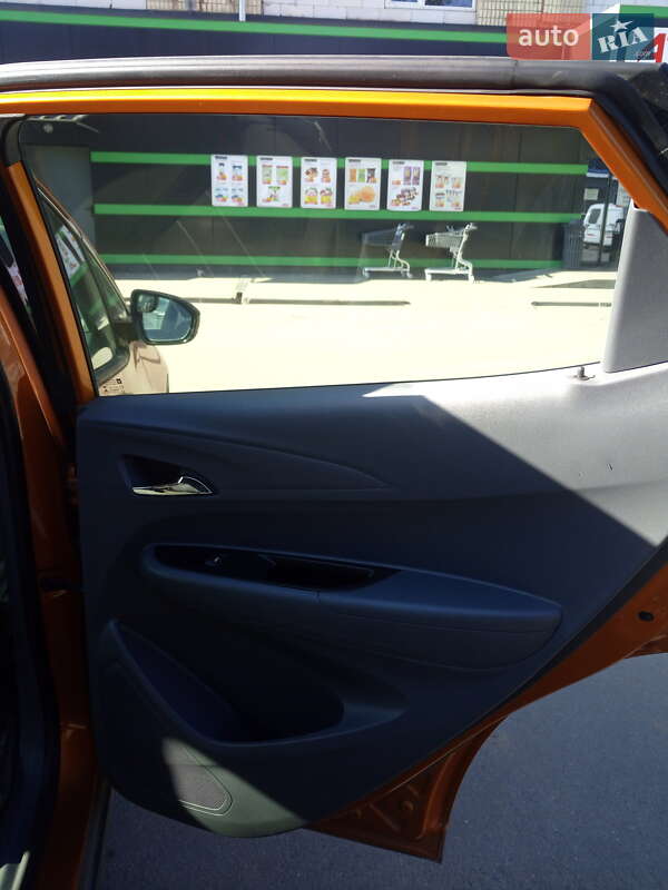 Хетчбек Chevrolet Bolt EV 2017 в Могилів-Подільському