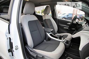 Хетчбек Chevrolet Bolt EV 2017 в 