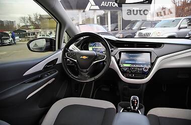 Хетчбек Chevrolet Bolt EV 2017 в 