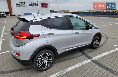 Хэтчбек Chevrolet Bolt EV 2018 в 