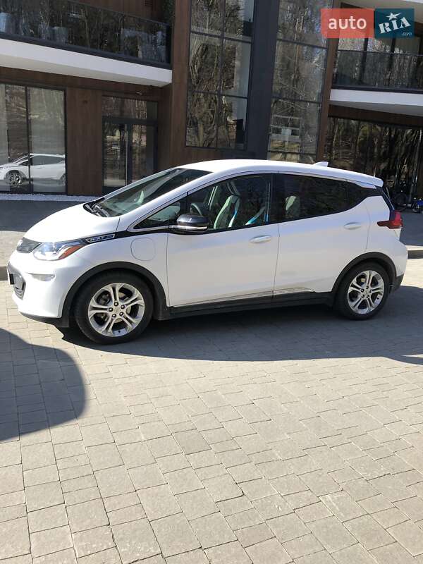 Хэтчбек Chevrolet Bolt EV 2019 в Львове фото 3 Хэтчбек Chevrolet Bolt EV 2019 в Львове