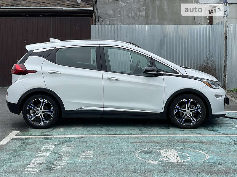 Хэтчбек Chevrolet Bolt EV 2017 в Виннице