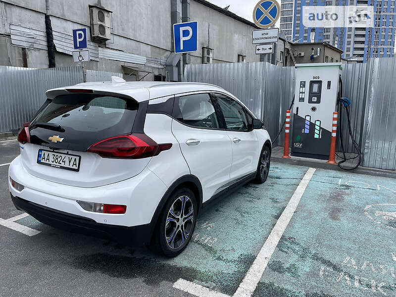 Хэтчбек Chevrolet Bolt EV 2017 в Виннице