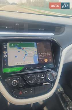 Хэтчбек Chevrolet Bolt EV 2017 в 