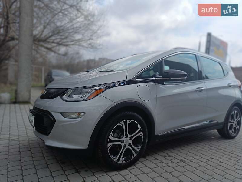 Хэтчбек Chevrolet Bolt EV 2017 в Львове фото 5 Хэтчбек Chevrolet Bolt EV 2017 в Львове