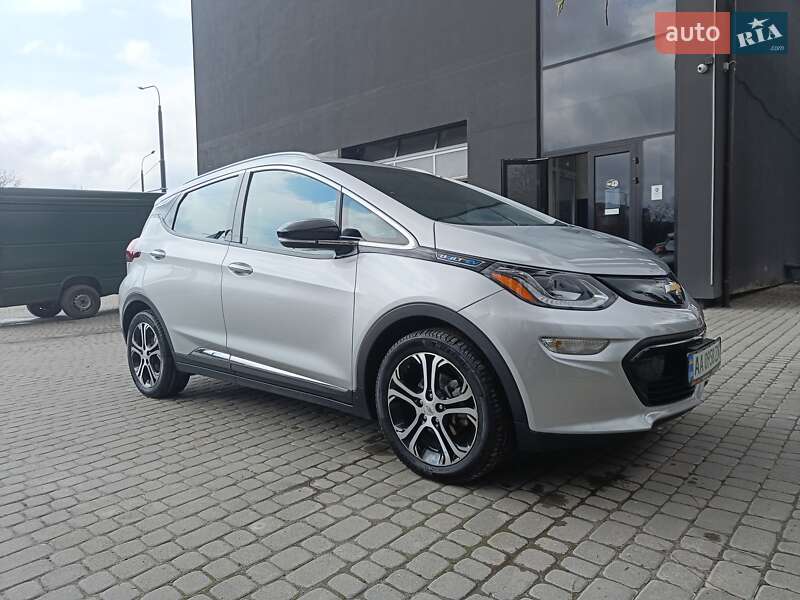 Хэтчбек Chevrolet Bolt EV 2017 в Львове фото 2 Хэтчбек Chevrolet Bolt EV 2017 в Львове
