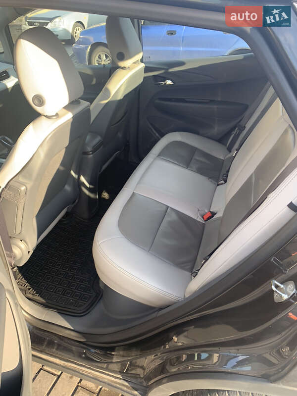 Хэтчбек Chevrolet Bolt EV 2017 в Днепре