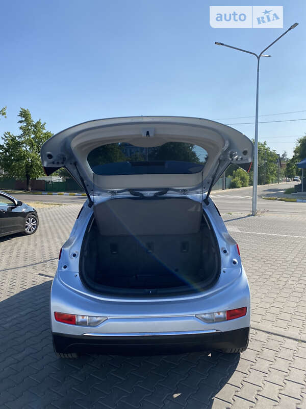 Хэтчбек Chevrolet Bolt EV 2017 в Ирпене