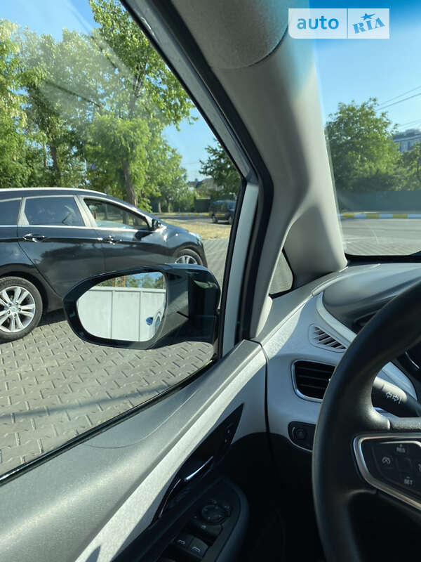 Хэтчбек Chevrolet Bolt EV 2017 в Ирпене фото 27 Хэтчбек Chevrolet Bolt EV 2017 в Ирпене