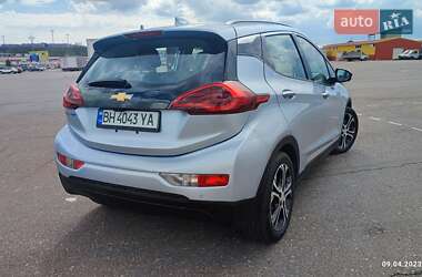Хэтчбек Chevrolet Bolt EV 2017 в 