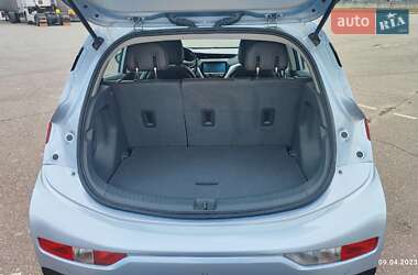 Хэтчбек Chevrolet Bolt EV 2017 в 