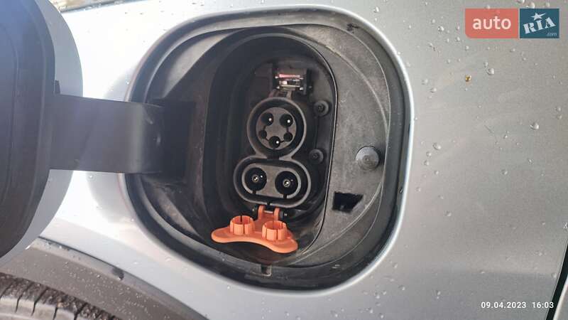 Хэтчбек Chevrolet Bolt EV 2017 в Одессе фото 33 Хэтчбек Chevrolet Bolt EV 2017 в Одессе