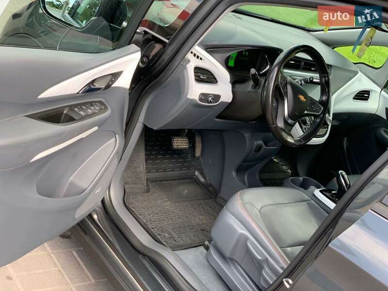 Хэтчбек Chevrolet Bolt EV 2018 в Киеве