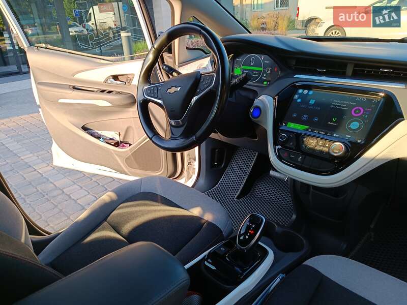 Хетчбек Chevrolet Bolt EV 2020 в Львові