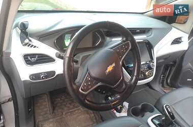 Хэтчбек Chevrolet Bolt EV 2018 в 