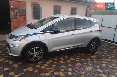 Хэтчбек Chevrolet Bolt EV 2018 в 