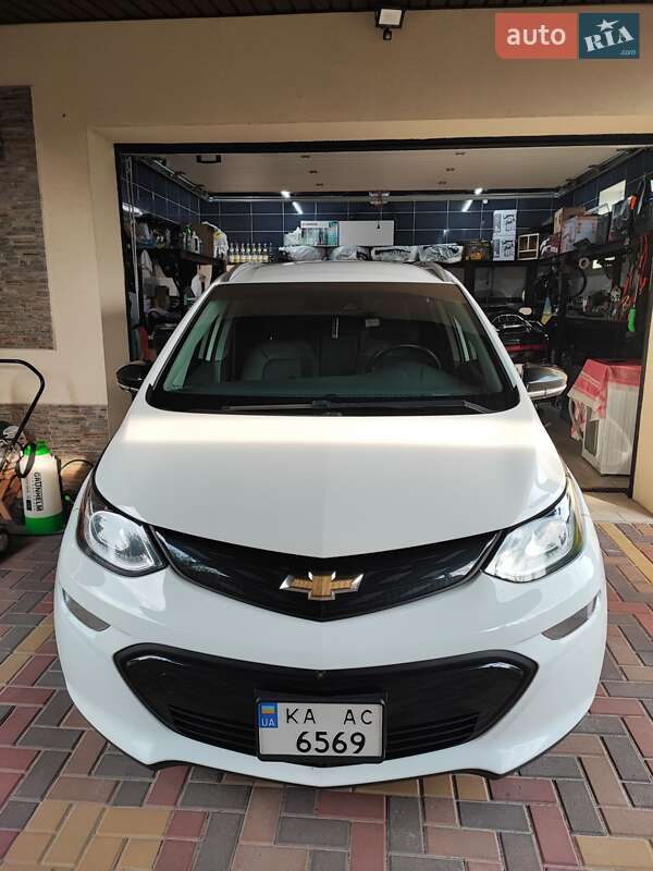 Хетчбек Chevrolet Bolt EV 2017 в Києві