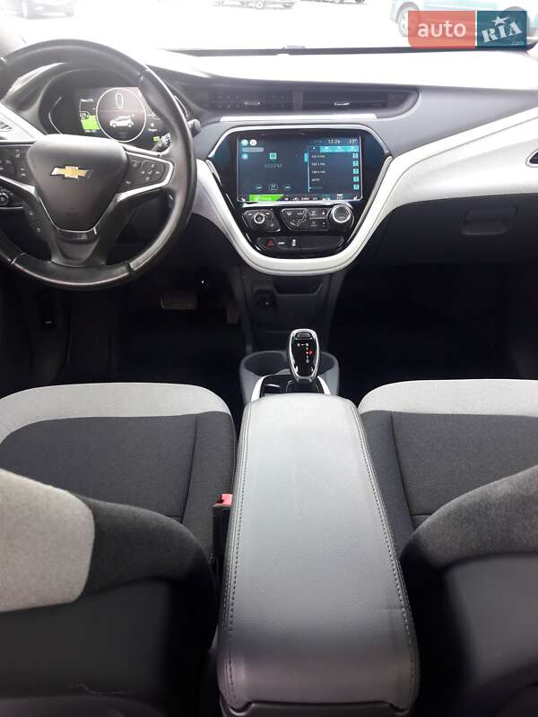Хэтчбек Chevrolet Bolt EV 2020 в Киеве фото 10 Хэтчбек Chevrolet Bolt EV 2020 в Киеве