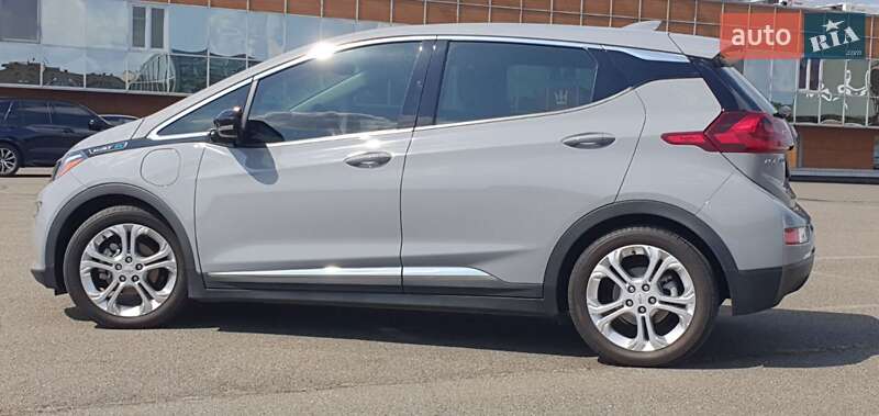 Хэтчбек Chevrolet Bolt EV 2020 в Киеве фото 14 Хэтчбек Chevrolet Bolt EV 2020 в Киеве