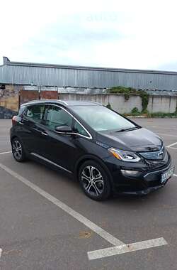 Хэтчбек Chevrolet Bolt EV 2017 в 