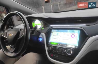 Хэтчбек Chevrolet Bolt EV 2017 в 