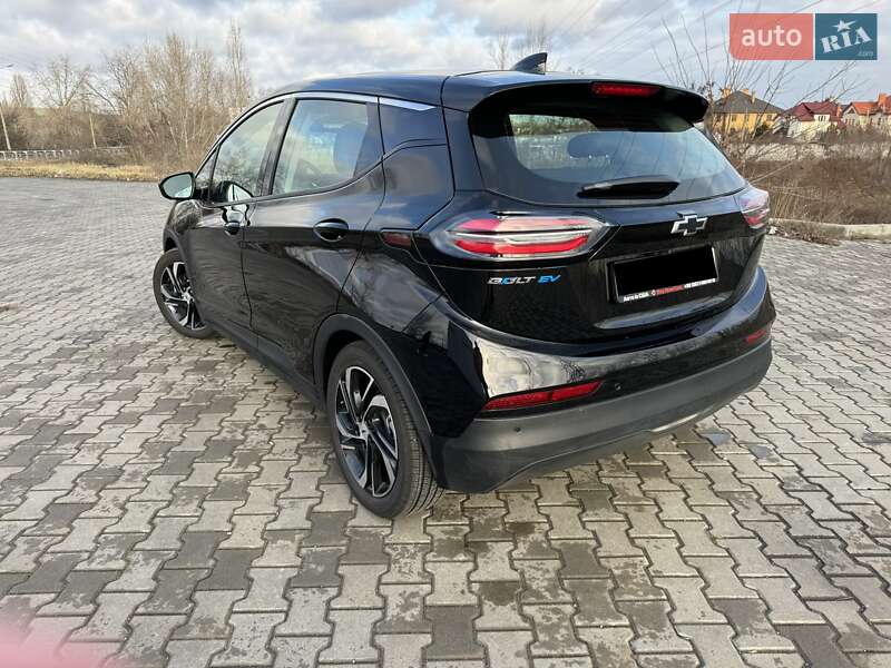 Хэтчбек Chevrolet Bolt EV 2022 в Киеве