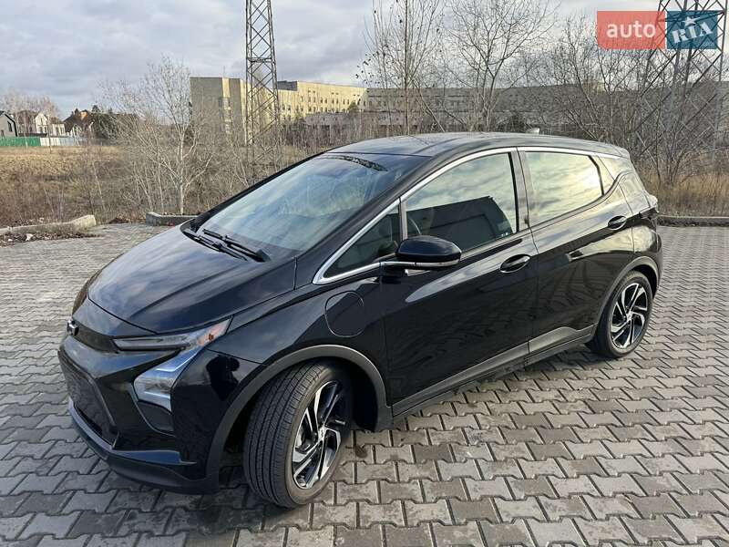 Хэтчбек Chevrolet Bolt EV 2022 в Киеве