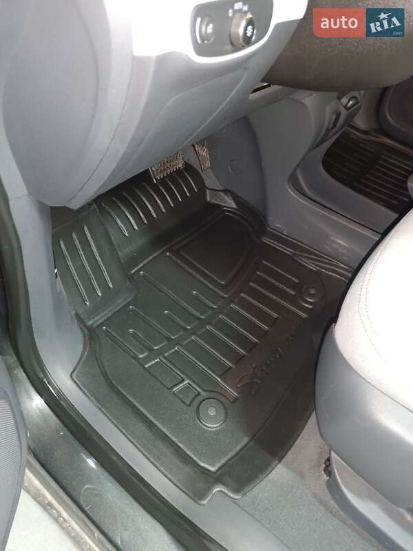 Хэтчбек Chevrolet Bolt EV 2018 в Хмельницком фото 33 Хэтчбек Chevrolet Bolt EV 2018 в Хмельницком