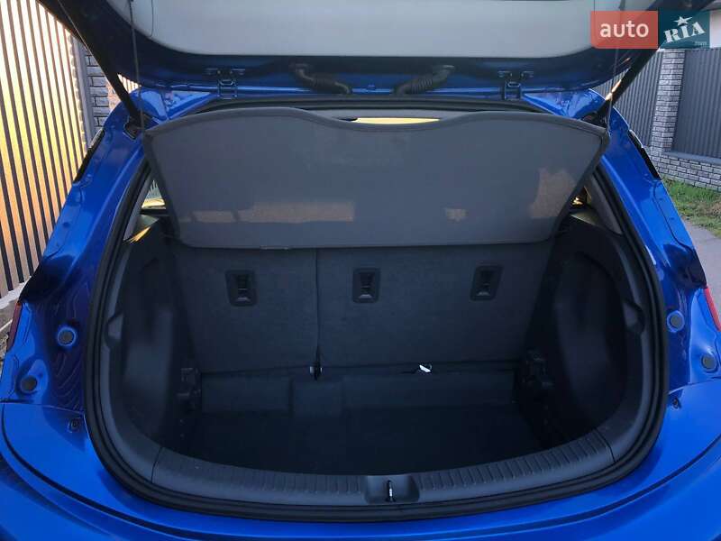 Хетчбек Chevrolet Bolt EV 2017 в Києві фото 11 Хетчбек Chevrolet Bolt EV 2017 в Києві