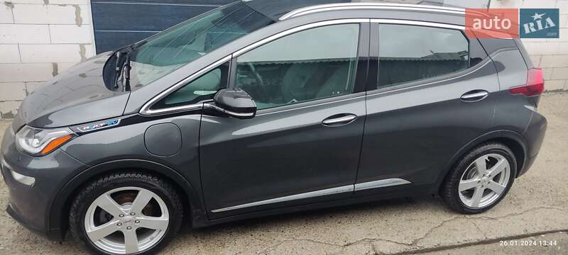Хэтчбек Chevrolet Bolt EV 2019 в Киеве