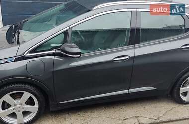 Хэтчбек Chevrolet Bolt EV 2019 в 