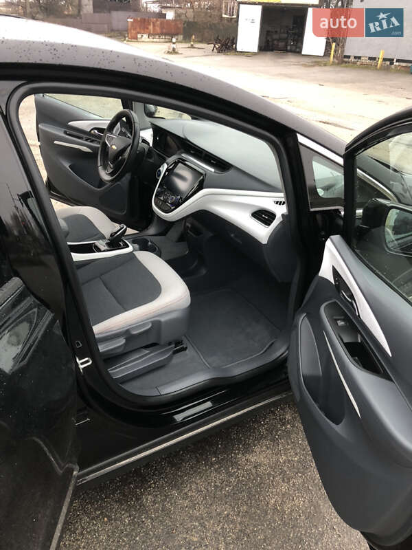 Хэтчбек Chevrolet Bolt EV 2020 в Запорожье