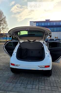 Хэтчбек Chevrolet Bolt EV 2017 в 
