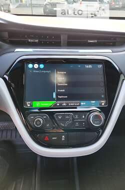 Хэтчбек Chevrolet Bolt EV 2017 в 