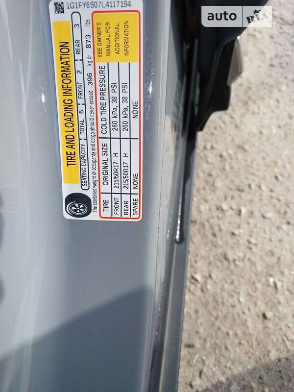 Хэтчбек Chevrolet Bolt EV 2020 в Днепре