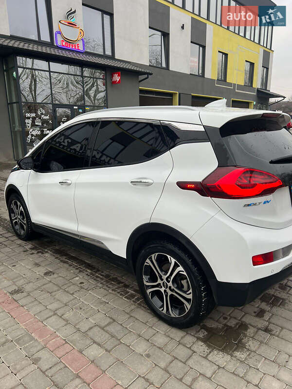 Хэтчбек Chevrolet Bolt EV 2016 в Виннице фото 6 Хэтчбек Chevrolet Bolt EV 2016 в Виннице