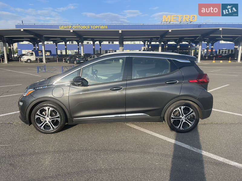 Хэтчбек Chevrolet Bolt EV 2018 в Киеве фото 2 Хэтчбек Chevrolet Bolt EV 2018 в Киеве