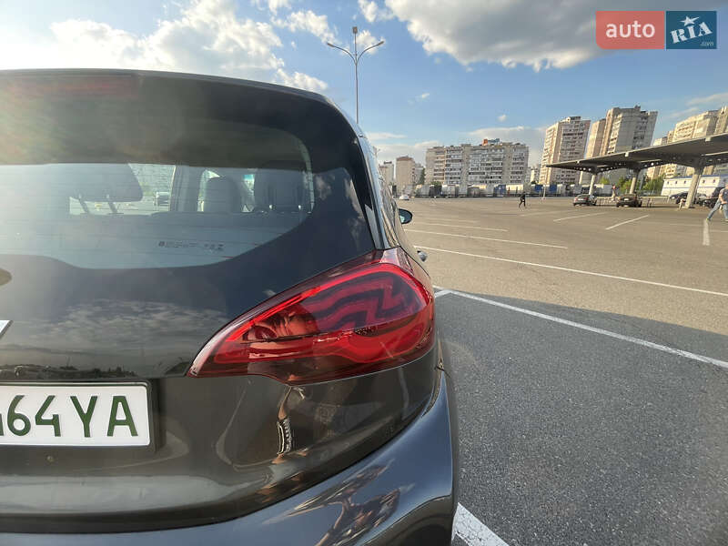 Хэтчбек Chevrolet Bolt EV 2018 в Киеве фото 32 Хэтчбек Chevrolet Bolt EV 2018 в Киеве