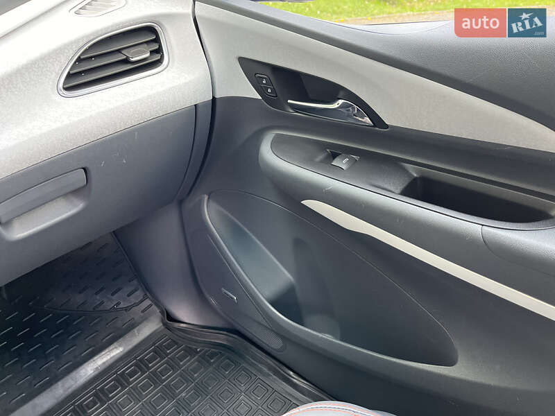 Хетчбек Chevrolet Bolt EV 2020 в Вінниці