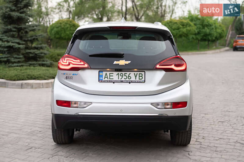Хэтчбек Chevrolet Bolt EV 2017 в Днепре