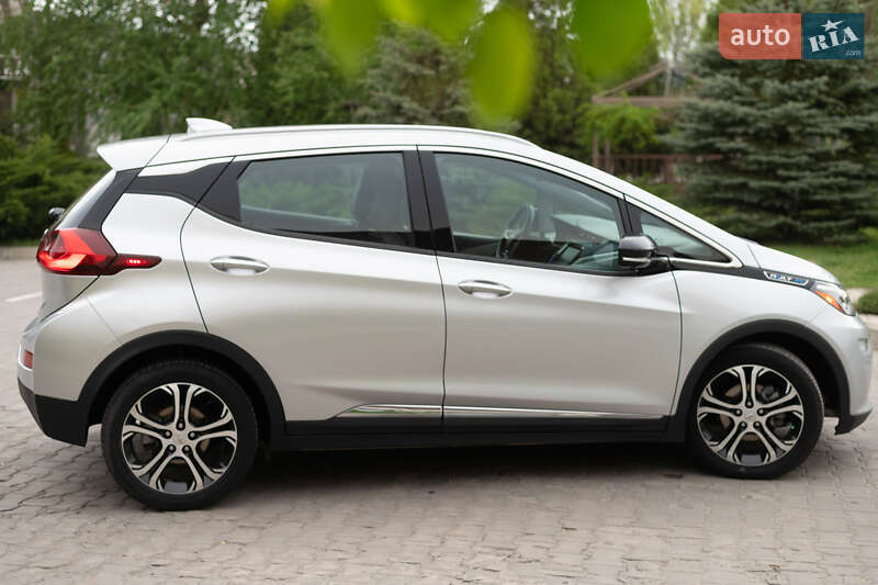 Хэтчбек Chevrolet Bolt EV 2017 в Днепре