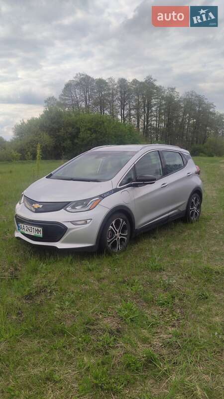 Хэтчбек Chevrolet Bolt EV 2017 в Киеве