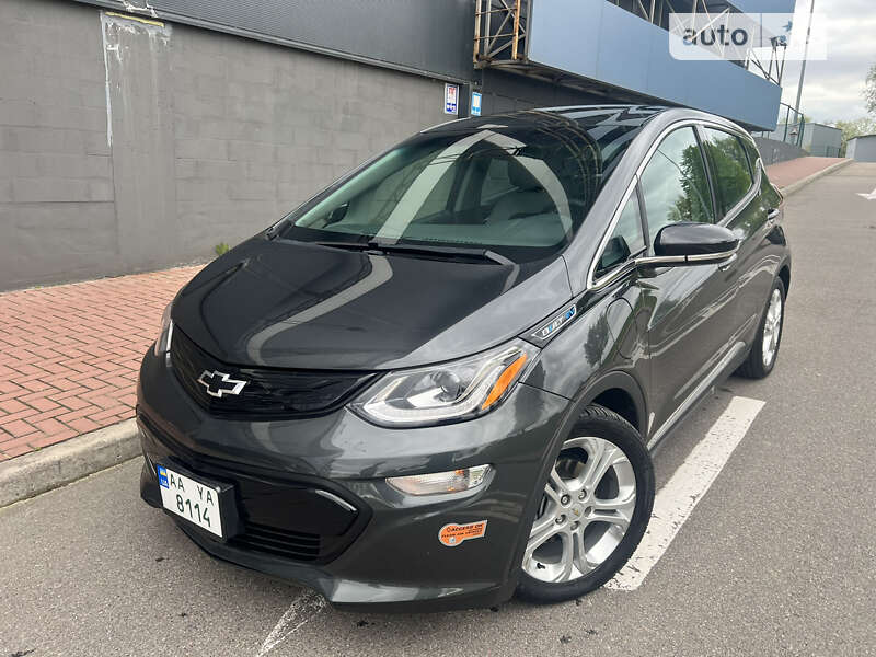 Хэтчбек Chevrolet Bolt EV 2020 в Киеве