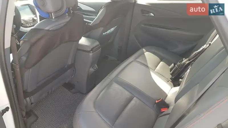 Chevrolet Bolt EV 2017 VIN 1G1FX6S02H4175188 фото оголошення 12 з 34