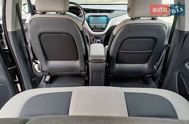 Хэтчбек Chevrolet Bolt EV 2017 в 