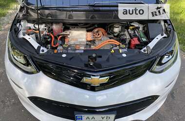 Хэтчбек Chevrolet Bolt EV 2021 в Киеве